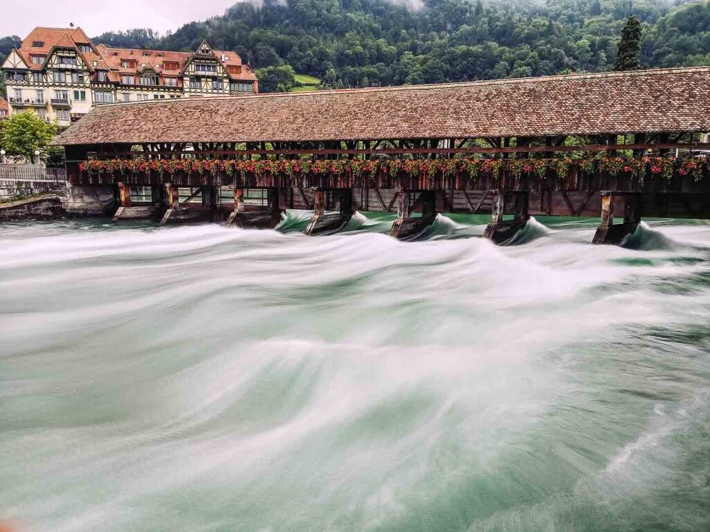 Verwischeffekt Holzbrücke Thun - Fotografieren für Einsteiger